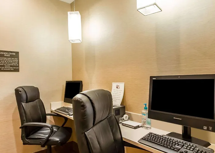 Comfort East Hotel 4*
