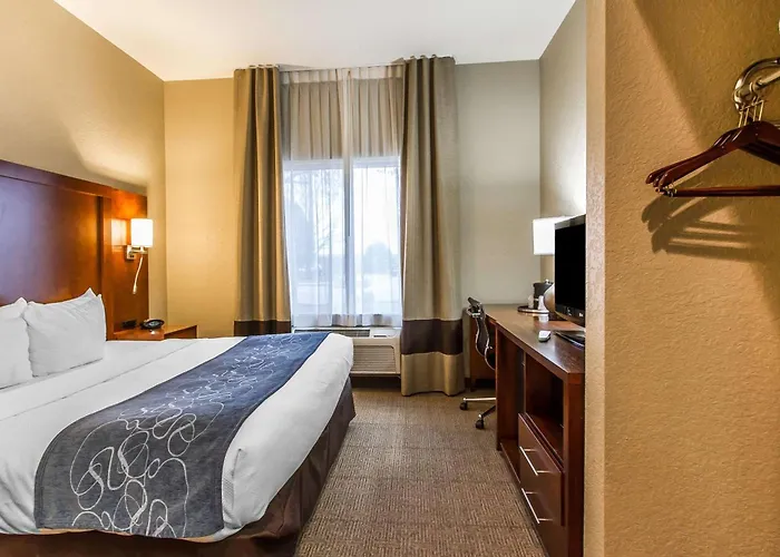 Hotel Comfort East Mattoon